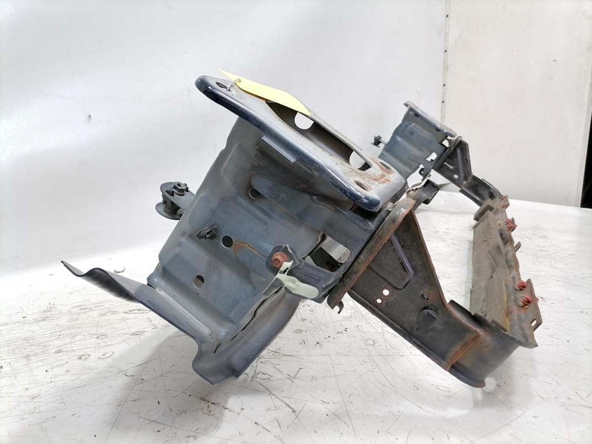 Ford Focus 3 original Tr&auml;ger Verst&auml;rkung Sto&szlig;stange Stossf&auml;nger vorn Facelift Bj.2018